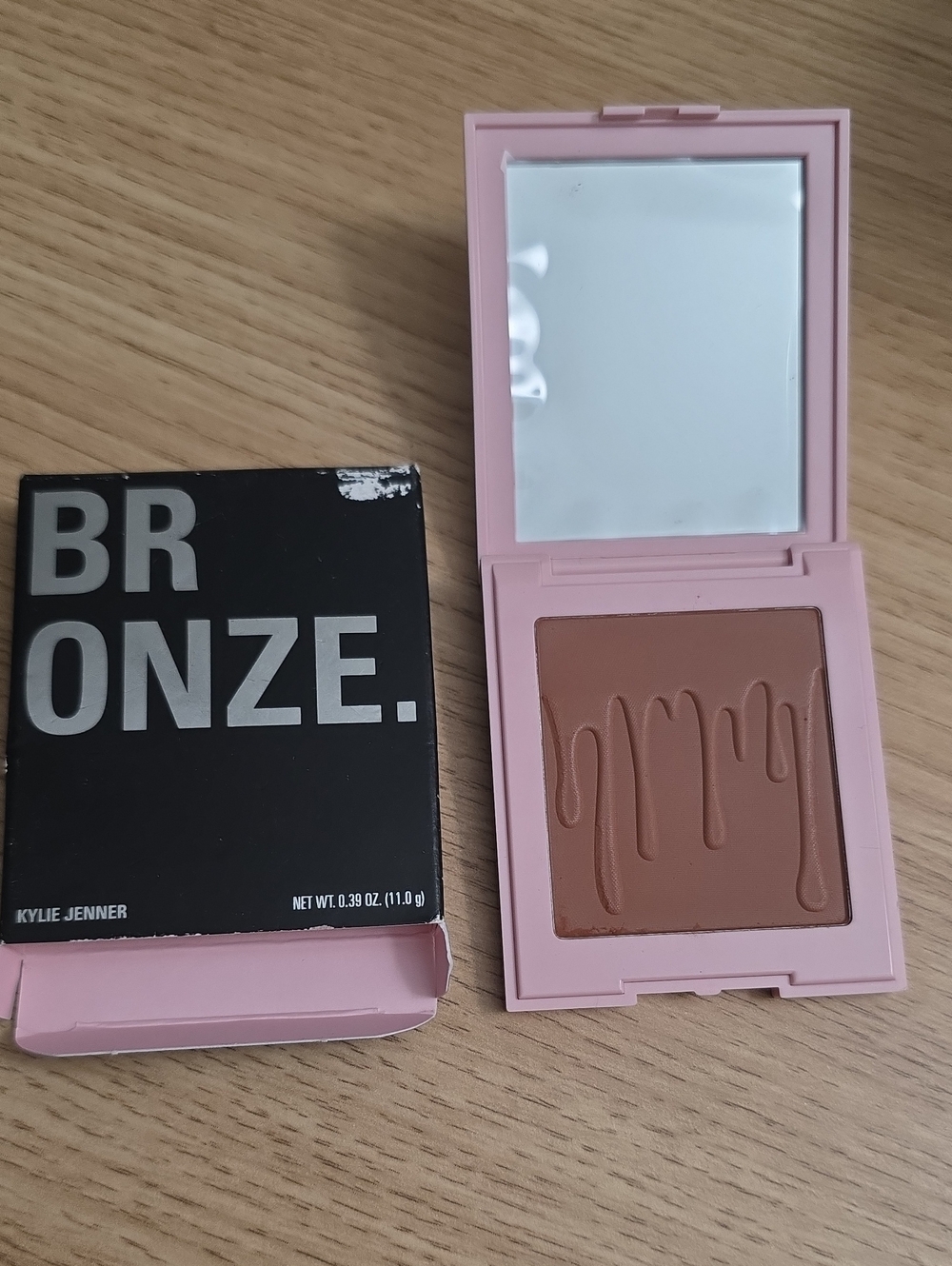 Kylie Cosmetics Matte Bronzer - Deep Tan Brown.TAWNY MAMI shade.